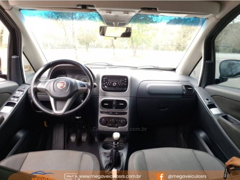 FIAT - IDEA - 2013/2014 - Preta - R$ 40.000,00