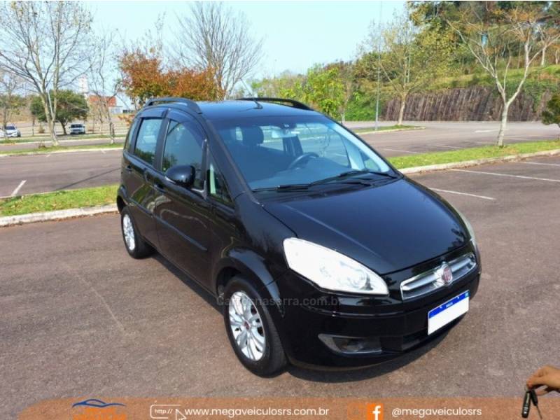 FIAT - IDEA - 2013/2014 - Preta - R$ 40.000,00