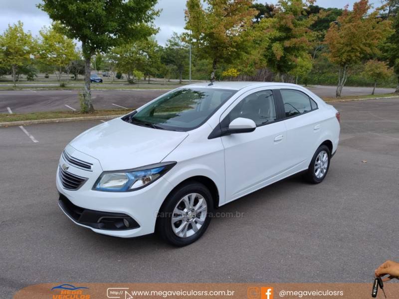 CHEVROLET - PRISMA - 2013/2014 - Branca - R$ 55.000,00