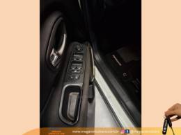 JEEP - RENEGADE - 2016/2016 - Branca - R$ 95.000,00