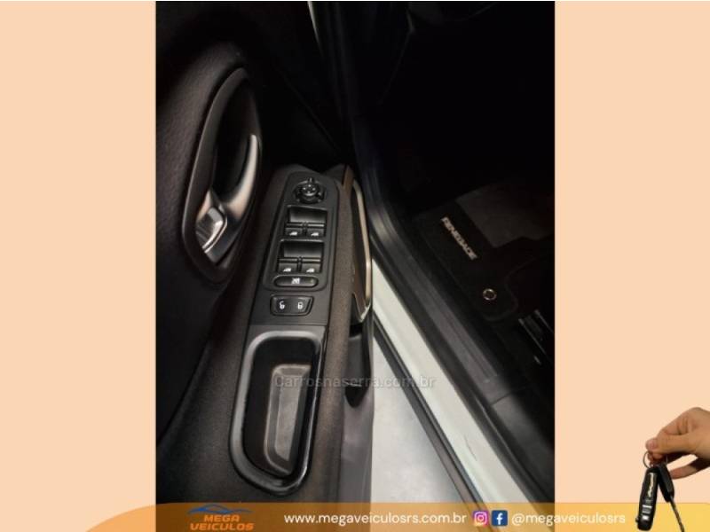 JEEP - RENEGADE - 2016/2016 - Branca - R$ 95.000,00