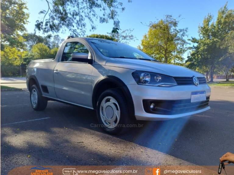 VOLKSWAGEN - SAVEIRO - 2014/2015 - Prata - R$ 48.000,00
