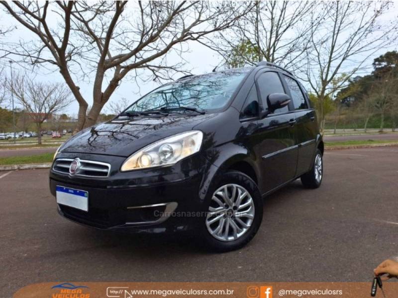 FIAT - IDEA - 2013/2014 - Preta - R$ 40.000,00