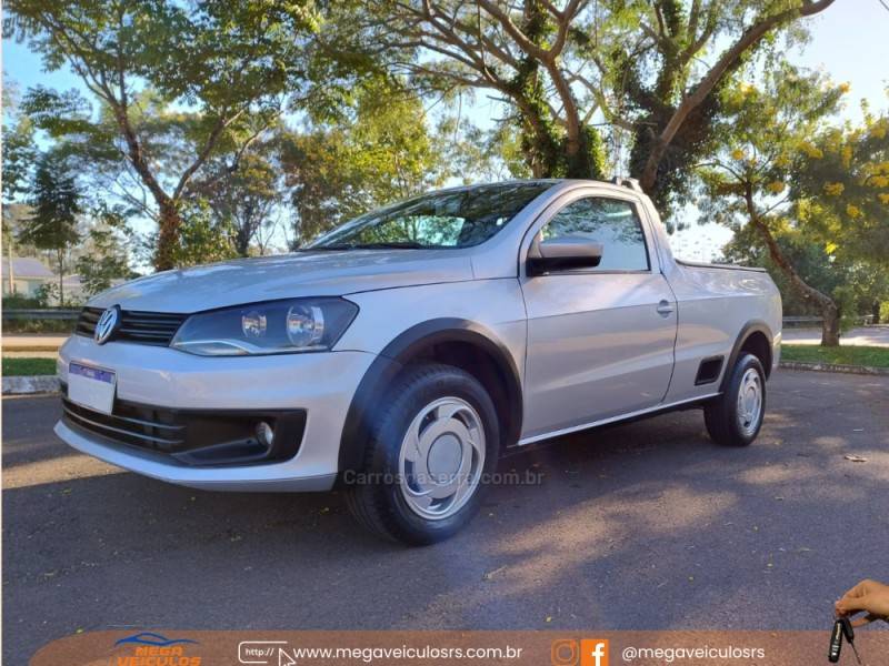 VOLKSWAGEN - SAVEIRO - 2014/2015 - Prata - R$ 48.000,00