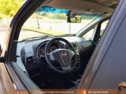 FIAT - IDEA - 2013/2014 - Preta - R$ 40.000,00