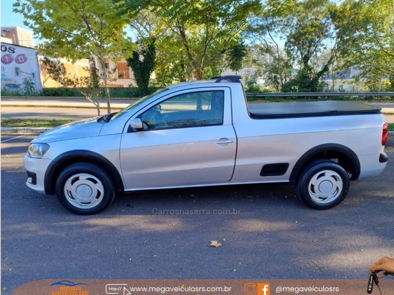 VOLKSWAGEN - SAVEIRO - 2014/2015 - Prata - R$ 48.000,00