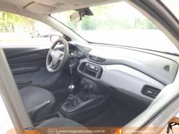 CHEVROLET - ONIX - 2017/2018 - Prata - R$ 49.900,00