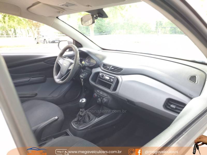 CHEVROLET - ONIX - 2017/2018 - Prata - R$ 49.900,00
