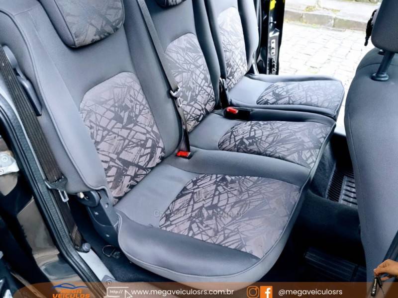 FIAT - DOBLÓ - 2007/2007 - Cinza - R$ 35.000,00