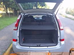 CHEVROLET - MERIVA - 2005/2005 - Prata - R$ 26.000,00