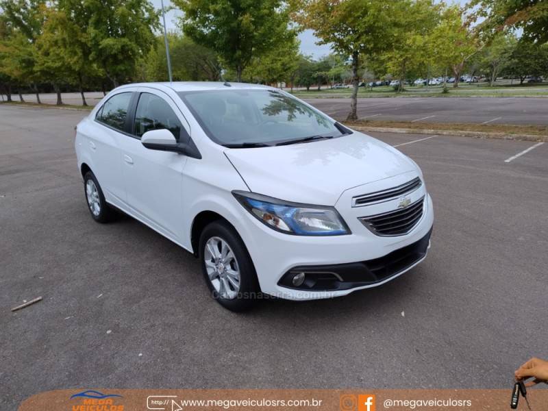 CHEVROLET - PRISMA - 2013/2014 - Branca - R$ 55.000,00