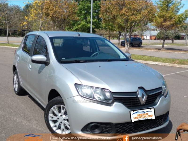 RENAULT - SANDERO - 2015/2016 - Prata - R$ 45.000,00