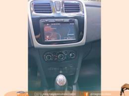 RENAULT - SANDERO - 2015/2016 - Prata - R$ 45.000,00