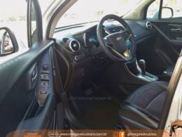 CHEVROLET - TRACKER - 2014/2015 - Prata - R$ 72.000,00