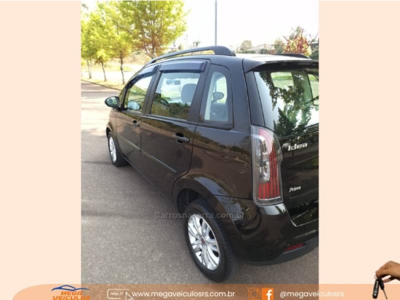 FIAT - IDEA - 2013/2014 - Preta - R$ 40.000,00