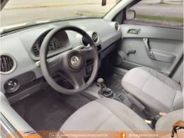VOLKSWAGEN - GOL - 2005/2006 - Branca - R$ 18.000,00