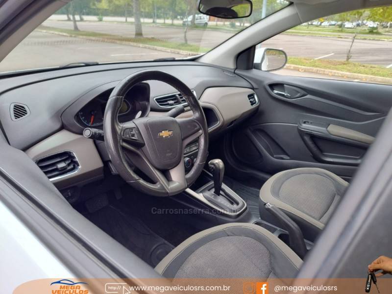 CHEVROLET - PRISMA - 2013/2014 - Branca - R$ 55.000,00