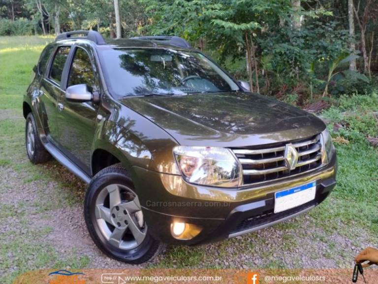 RENAULT - DUSTER - 2015/2015 - Verde - R$ 55.000,00