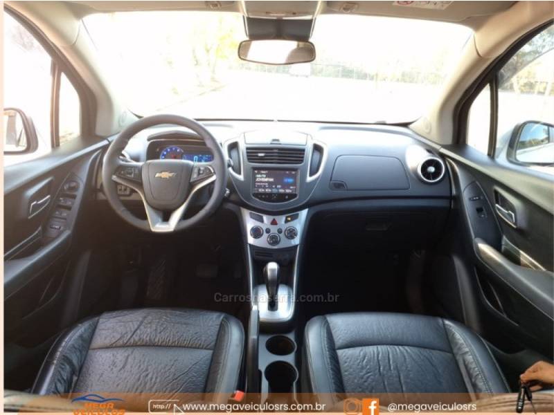 CHEVROLET - TRACKER - 2014/2015 - Prata - R$ 72.000,00