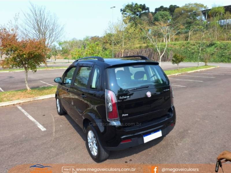 FIAT - IDEA - 2013/2014 - Preta - R$ 40.000,00
