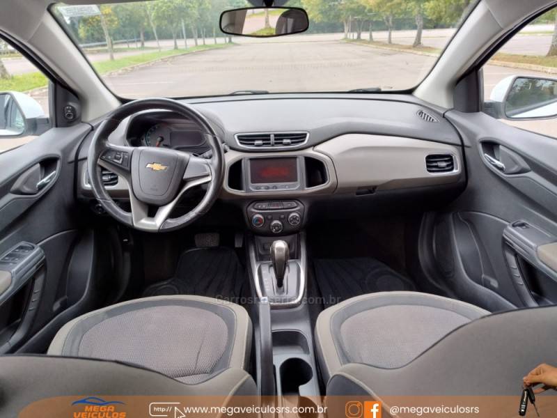 CHEVROLET - PRISMA - 2013/2014 - Branca - R$ 55.000,00